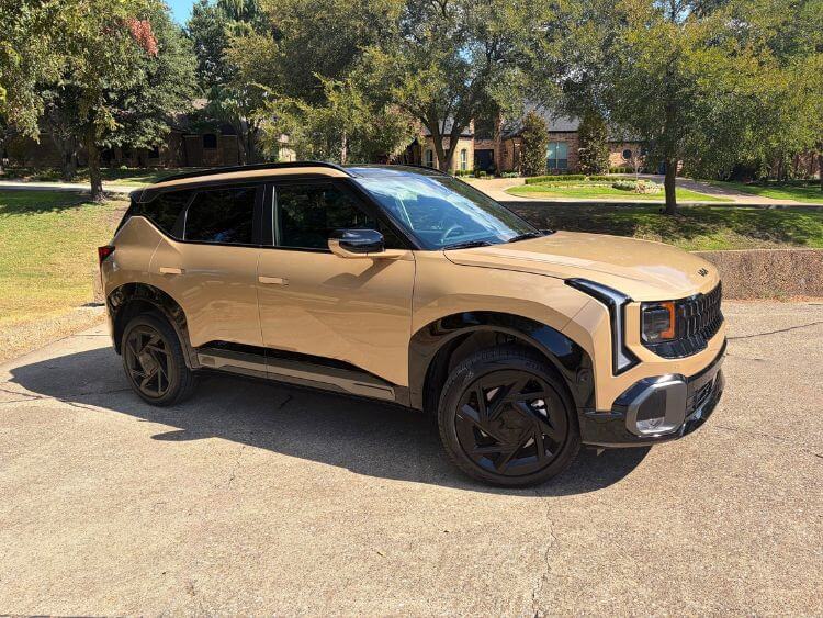 2027-Kia-Seltos-X-Line-SX-exterior-profile-carpro