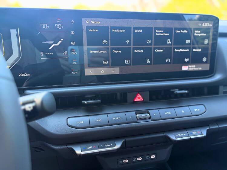 2027-Kia-Seltos-X-Line-SX-multimedia-carpro