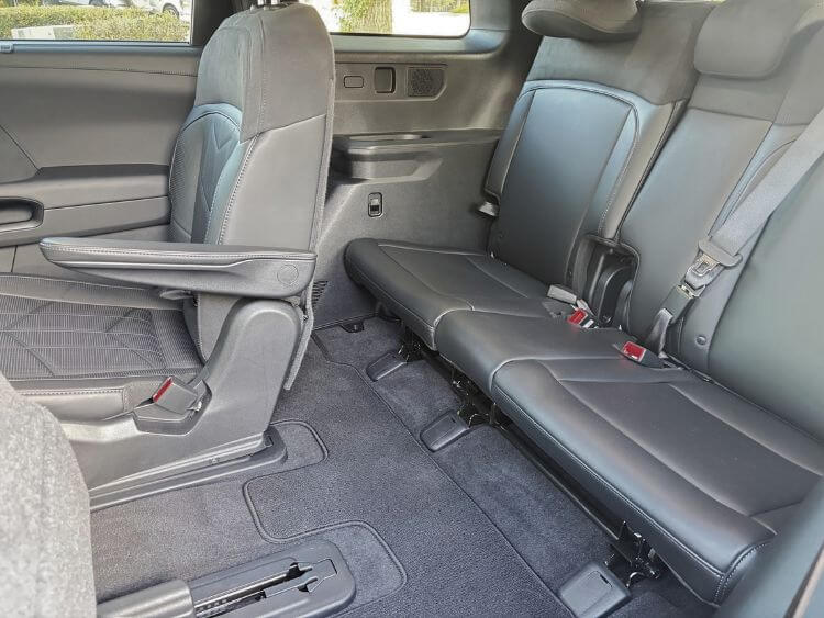2027-Kia-Telluride-Hybrid -SX-Prestige-3rd-row