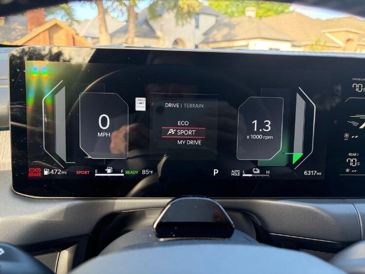 2027-Kia-Telluride-Hybrid -SX-Prestige-digital-display-drive-modes