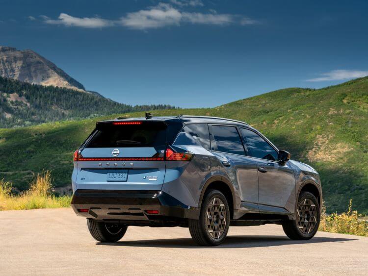 2027-Nissan-Rogue Hybrid-Platinum-2