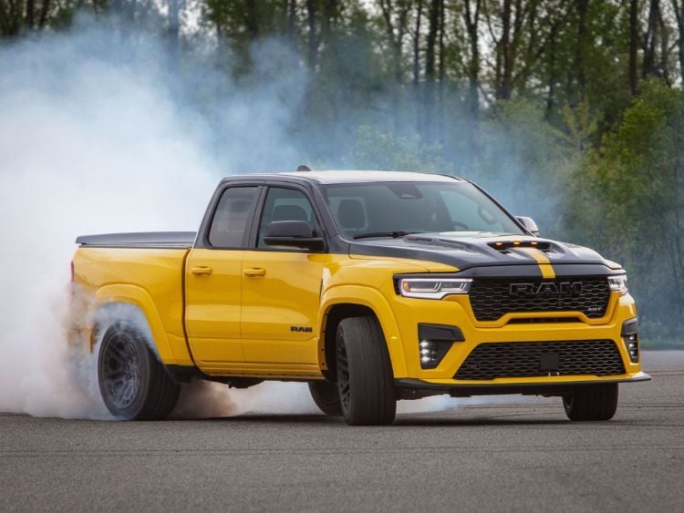 2027-RAM-1500-Bumble-bee-SRT-2-stellantis.