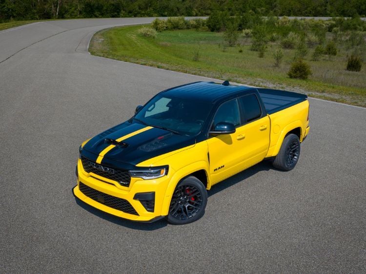 2027-RAM-1500-Bumble-bee-SRT-3-stellantis.