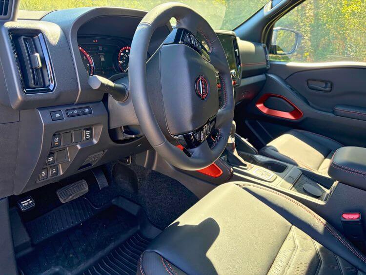 2027-nissan-frontier-pro-4x-cabin-carpro