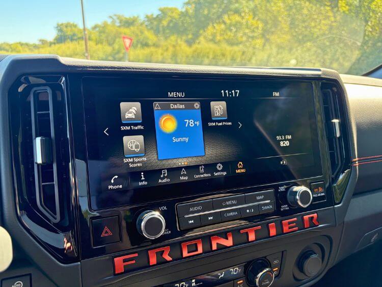 2027-nissan-frontier-pro-4x-multimedia-