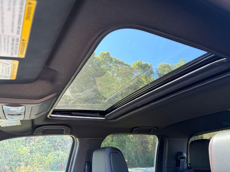 2027-nissan-frontier-pro-4x-sunroof