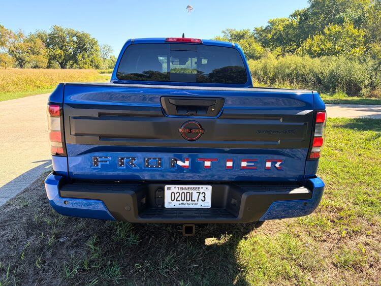 2027-nissan-frontier-pro-4x-tail-end.jpg