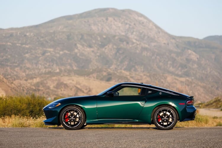 2027-nissan-z-performance-green-credit-nissan