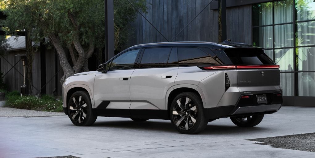 2027-toyota-highlander-ev-2-credit-toyota