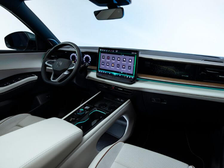 2027-vw-atlas-interior-2-credit-vw (1).jpg