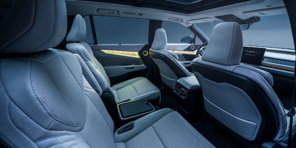 2027_Lexus_TZ_010-interior-credit-leuxs (1)