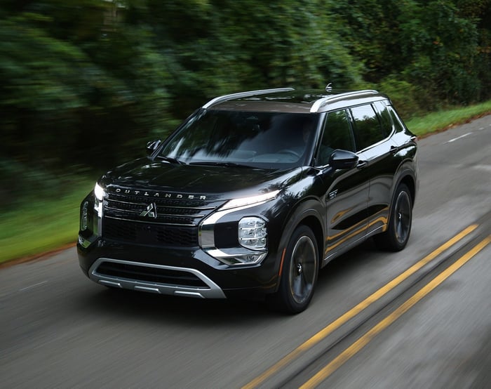 Mitsubishi Announces 40th Anniversary Outlander Special Editions