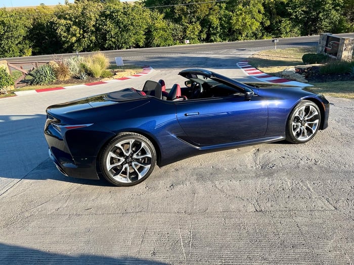 REVIEW:  2022 Lexus LC 500 Convertible