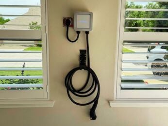 Breez-ev-wall-charger-carpro.