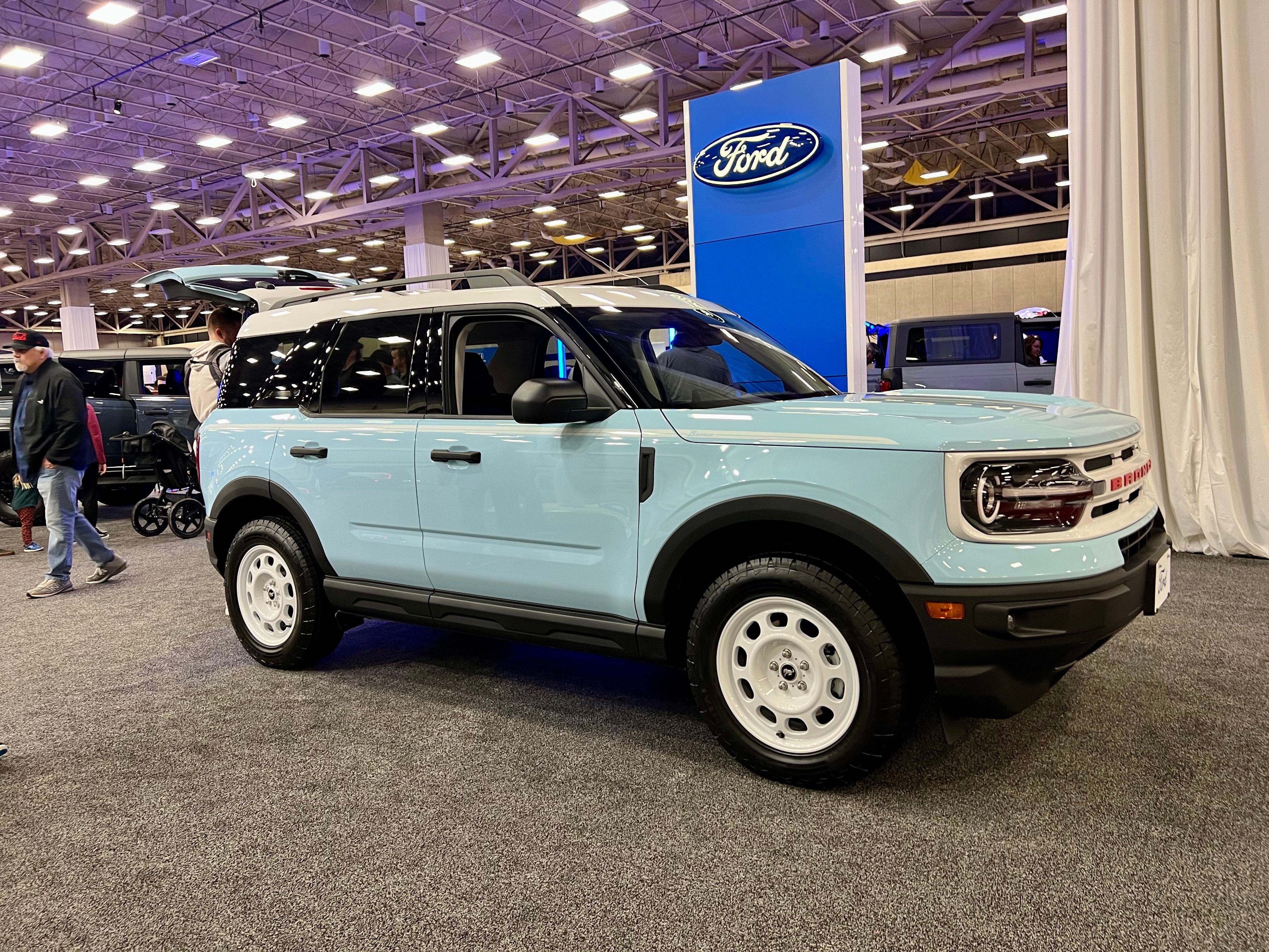 Ford-bronco-sport-heritage-edition