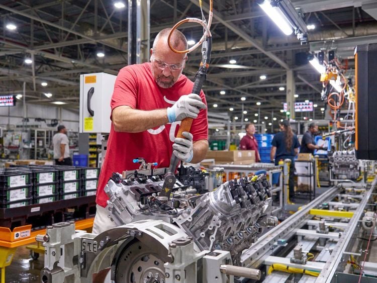 GM-worker-flint-michigan-engine-assembly-credit-gm-2