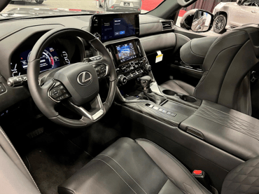 Lexus-LX600-2-carprous