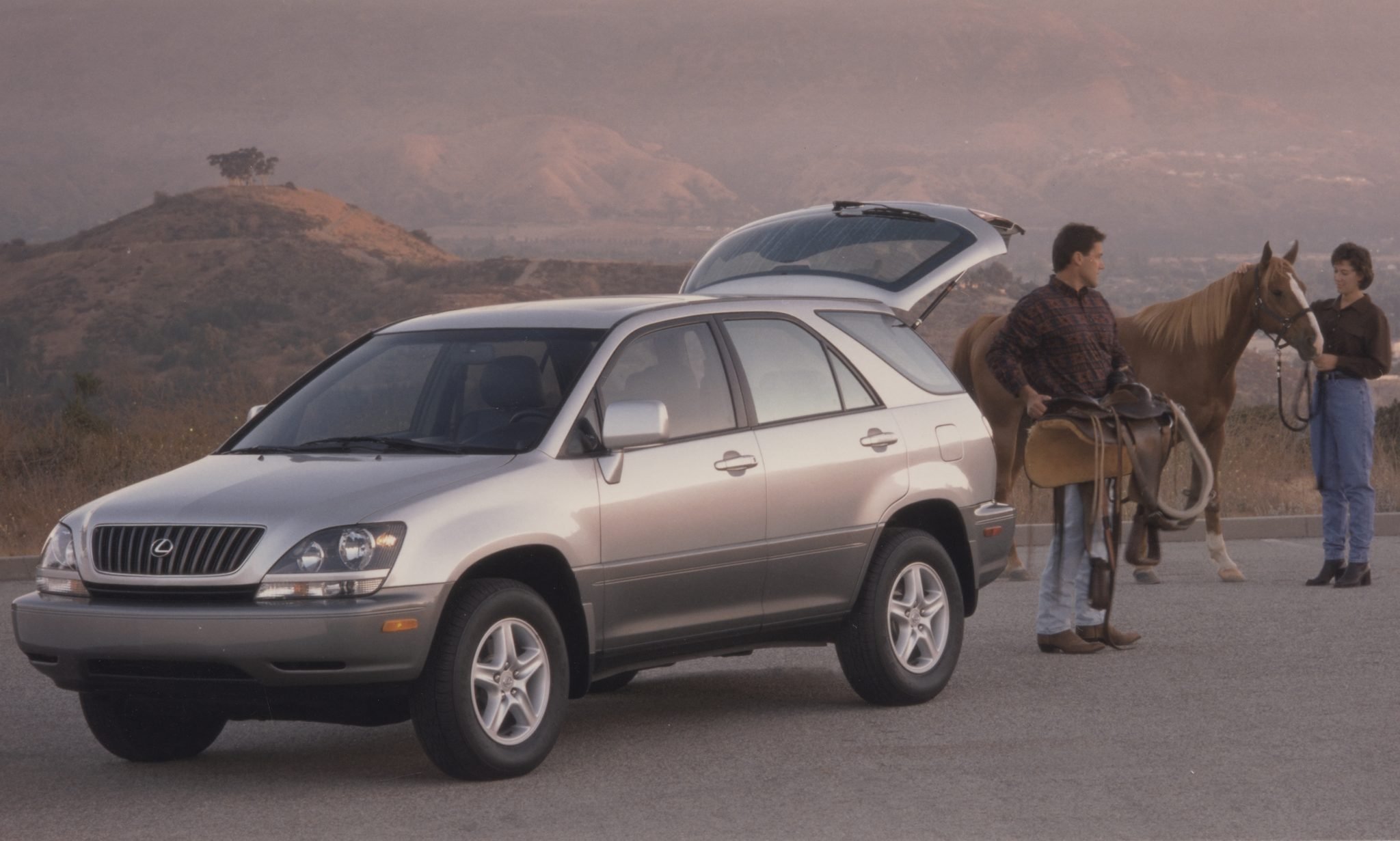 Lexus-RX-First-Generation-2048x1231