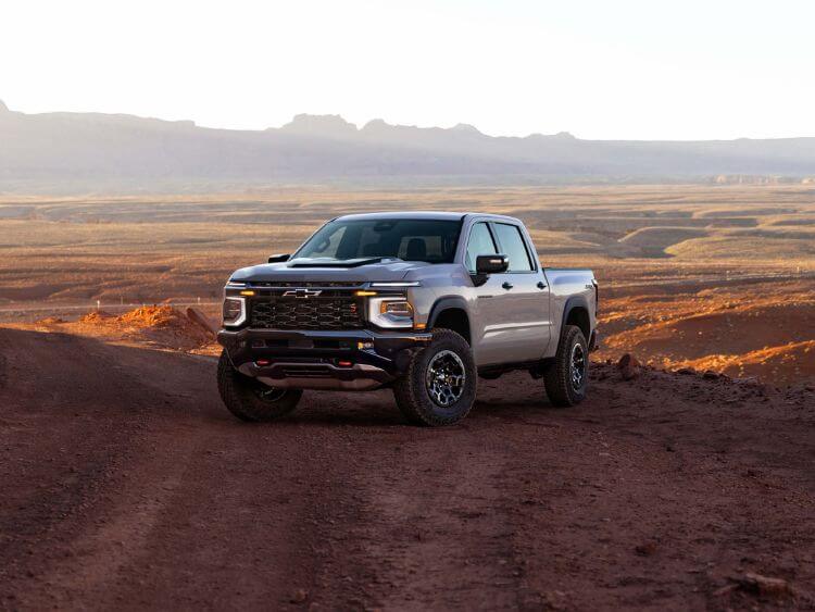 MY27_Chevrolet_Silverado_High Country_exterior-1-chevrolet