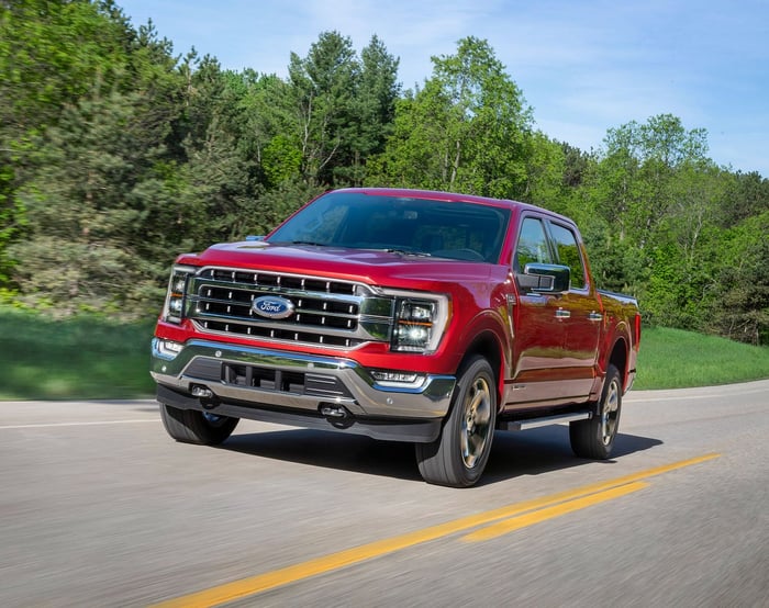 Weekly Recalls: BMW, Ford (4), Mercedes-Benz, Lexus, Nissan, Volkswagen