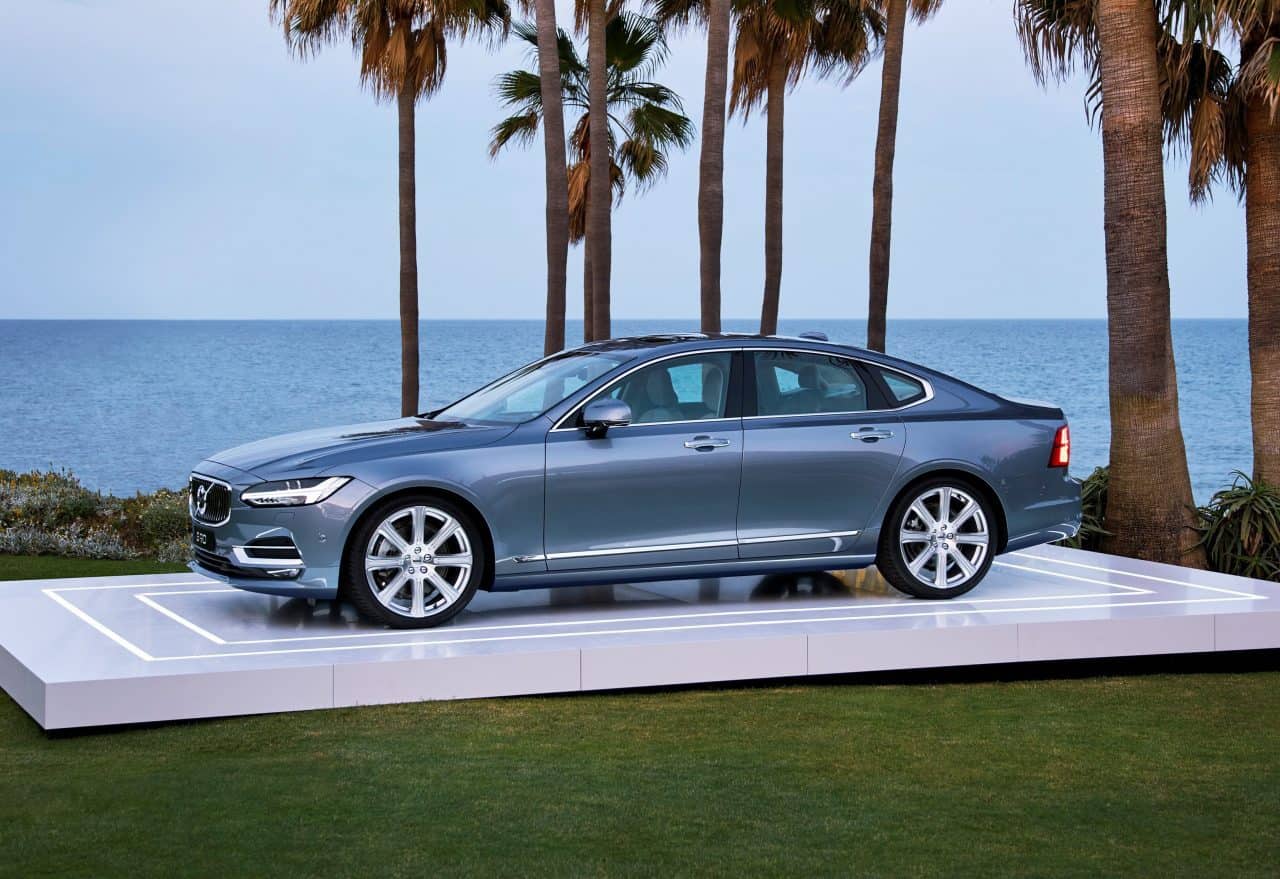 2017 Volvo S90 T6 Is A Swedish Stunner