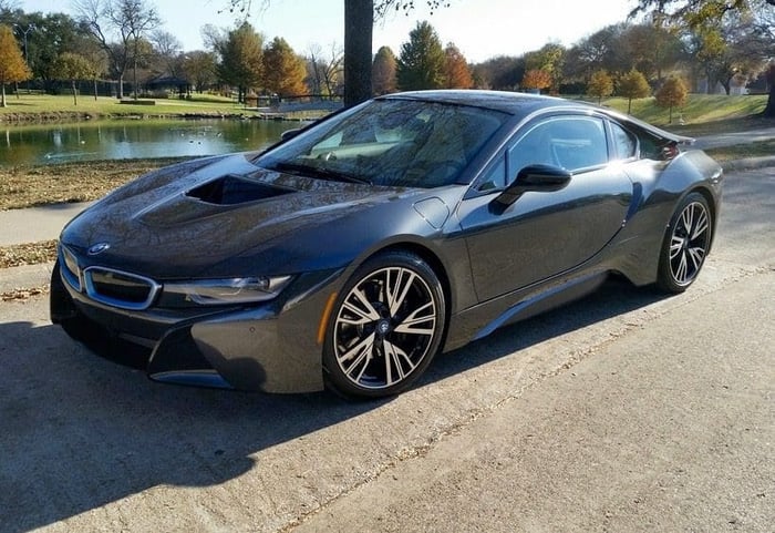 2017 BMW i8 Test Drive