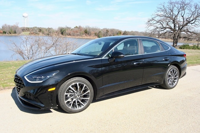 2020 Hyundai Sonata Is a Worthy Mid-Size Sedan with Cool Technology