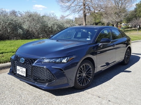 2020 Toyota Avalon XSE Hybrid Review