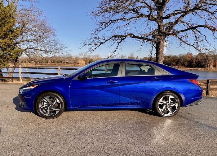 2021 Hyundai Elantra SEL Review