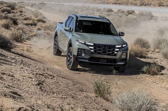 2022 Hyundai Santa Cruz Compact Pickup Makes Long-Awaited Debut
