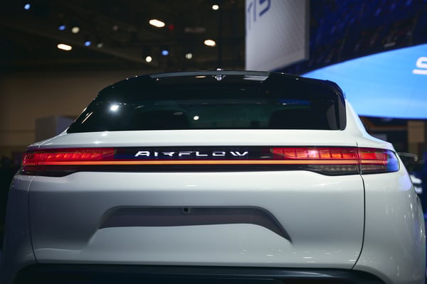 chrysler-airflow-concept-interior-lettering-credit-stellantis.