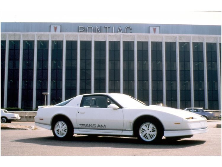 credit-gm-archives-pontiac-hq-trans-am
