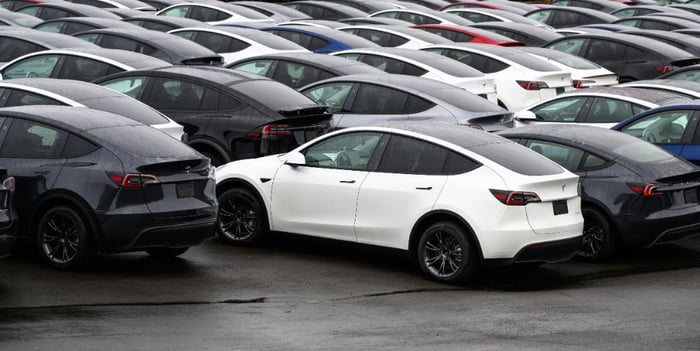 Tesla Loses Global EV Crown In 2025