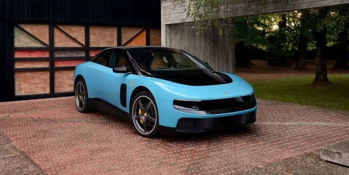 Ferrari Bets On Electricity; Investors Aren’t Sold