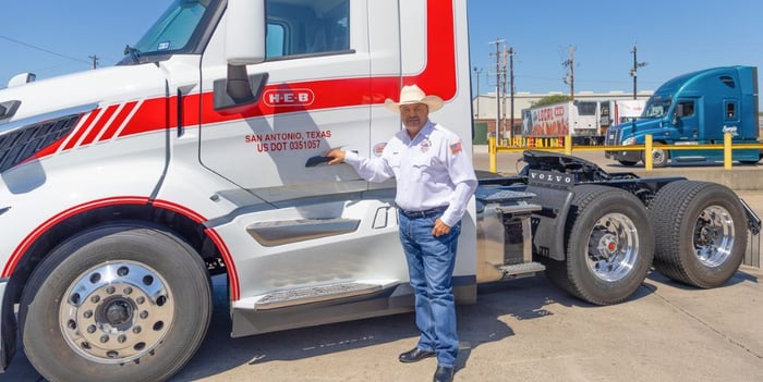 H-E-B Truck Driver Logs 4 Million Miles With No Accidents    