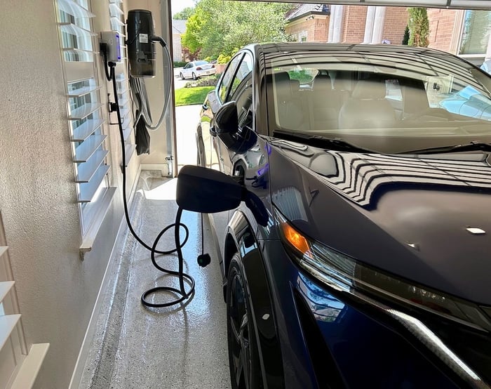 How Long Do Electric Car Batteries Last?