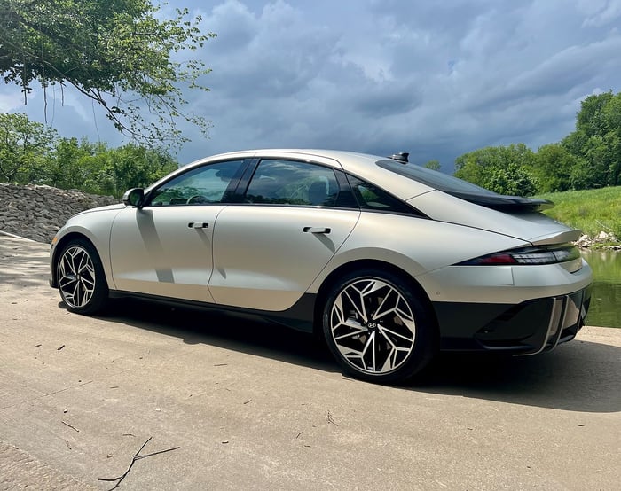 REVIEW: 2023 Hyundai IONIQ 6 Limited AWD