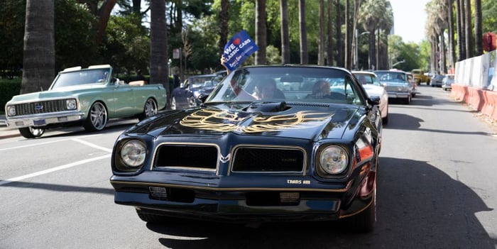 Jay Leno’s Classic Car Law Dies        