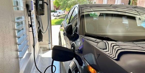 jerry-garage-breez-charger