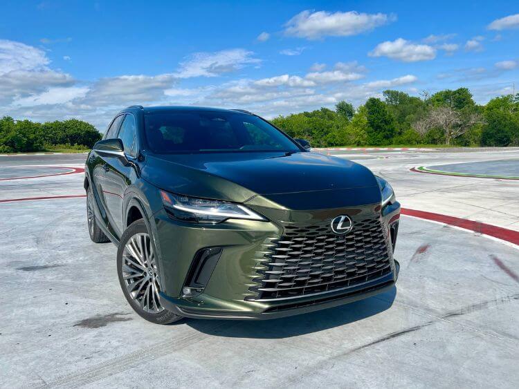 lexus-450h+