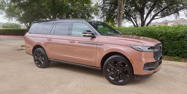lincoln-navigator-newsletter