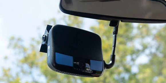 lytx-drivecam-1200.-2021--credit-lytx-2