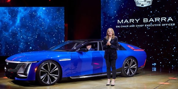 mary-barra-october-2022-celestiq-reveal-event-credit-gmjpg