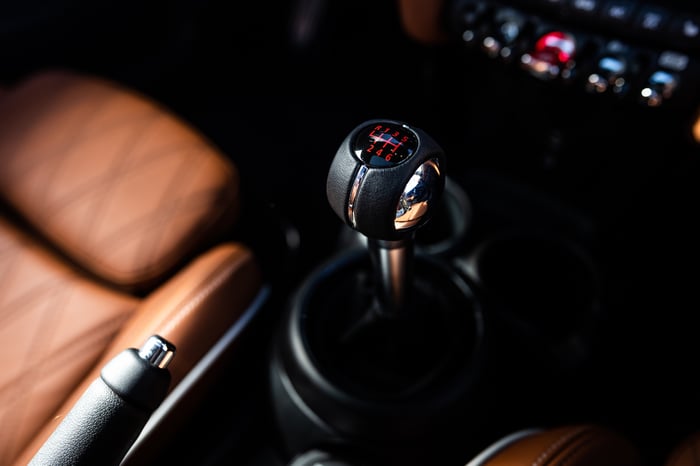 MINI Will Teach You How To Drive A Manual Tranmission