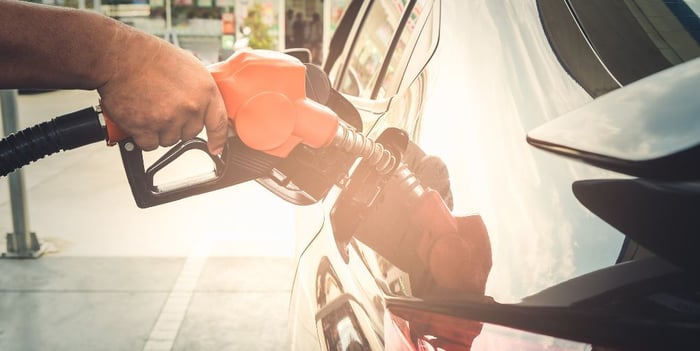 When Is The Best Time To Fill Your Car With Gas?