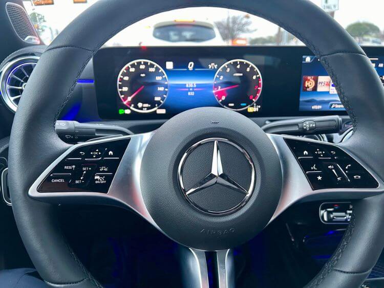 steering-wheel-2024-mercedes-cla250