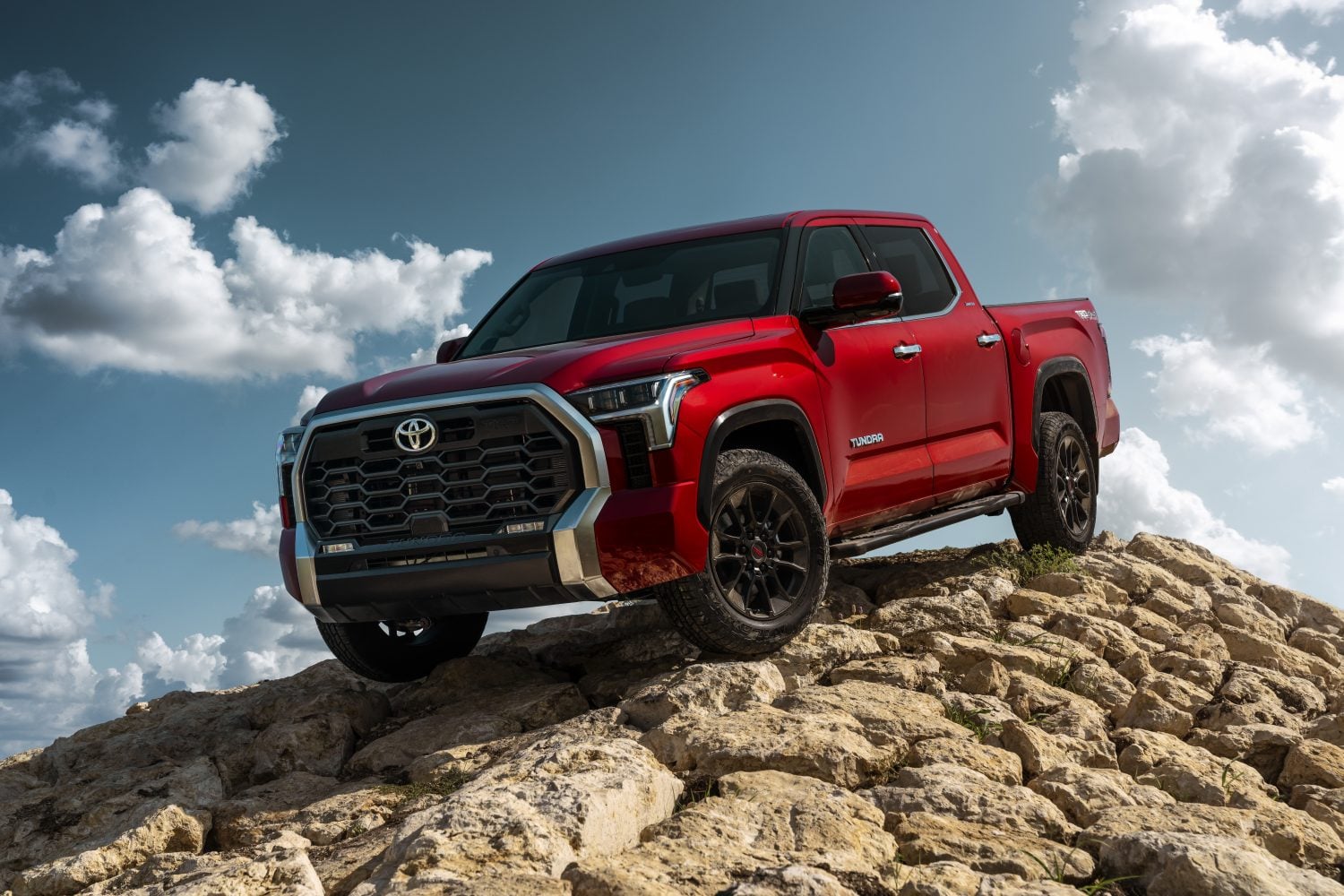 2022_Toyota_Tundra_Limited-