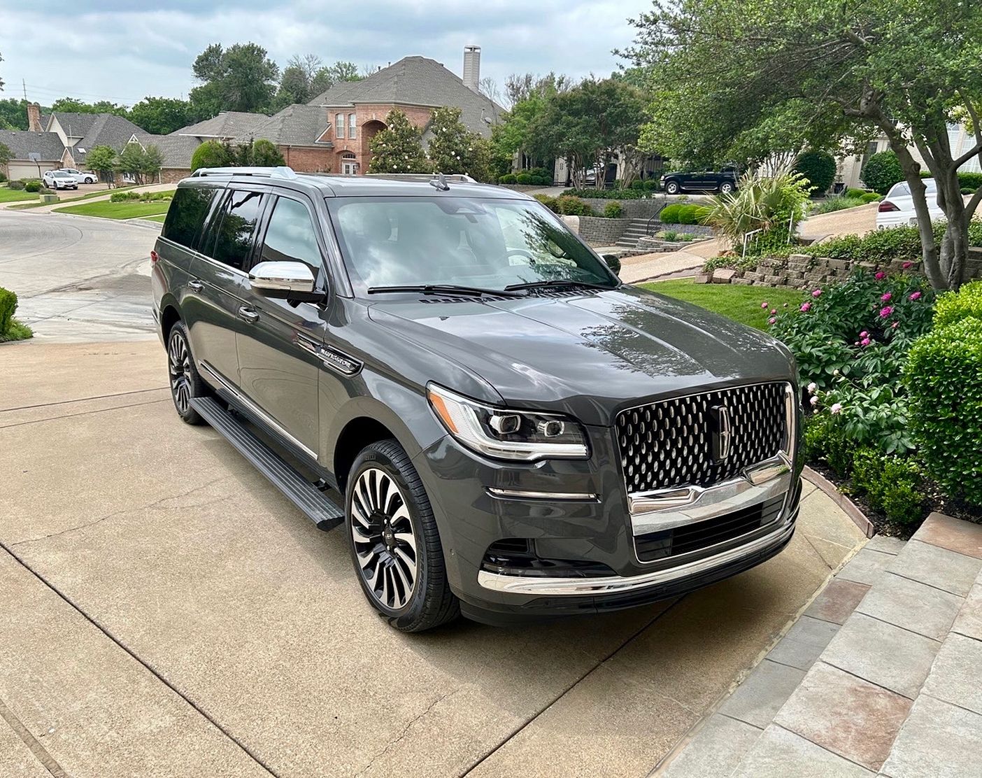 2023 Lincoln Navigator Prices, Reviews, and Pictures