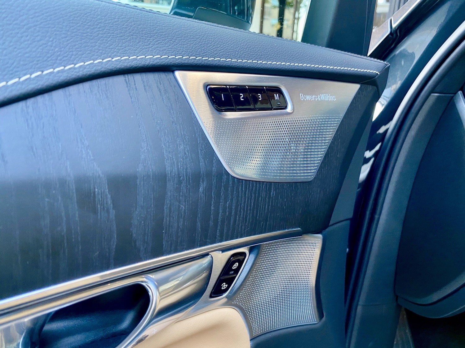2021 Volvo XC90 Recharge interior