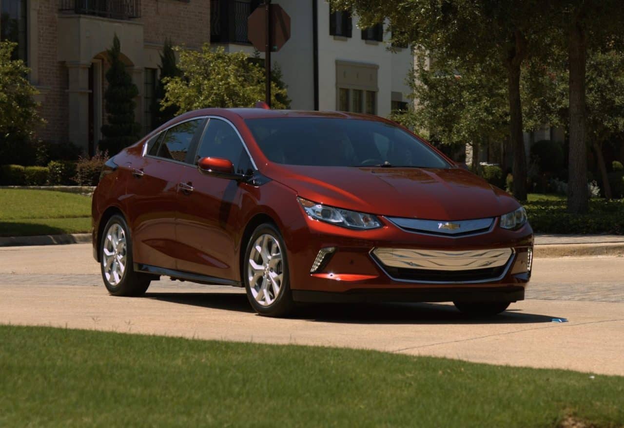 Test Drive: 2017 Chevrolet Volt Plug-In Hybrid Review Photo Gallery